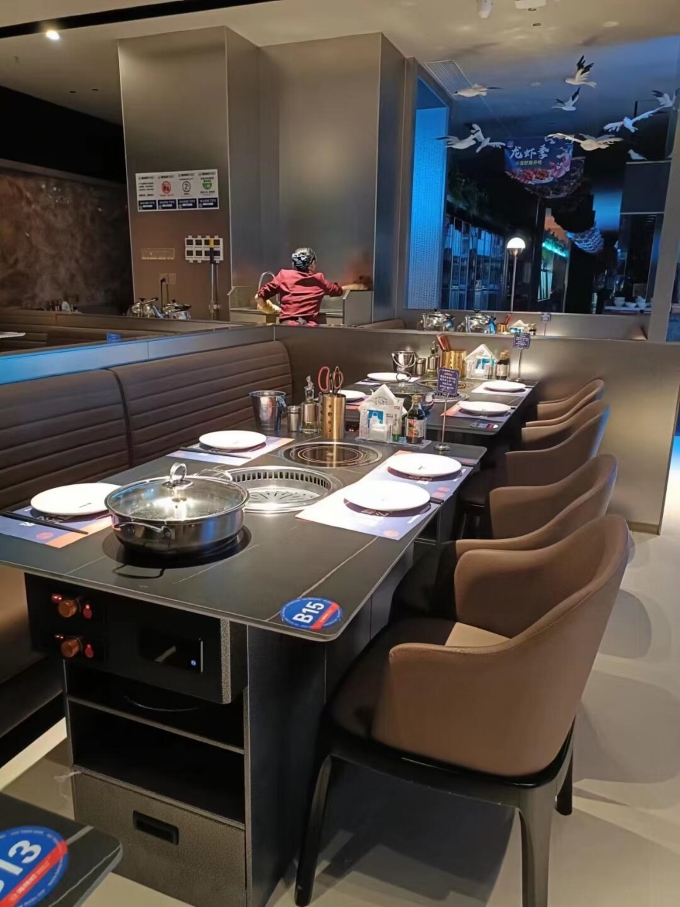 自助无烟火锅烤涮一体桌