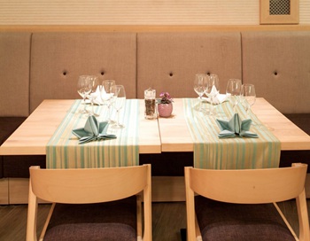 海德利西餐厅餐桌椅