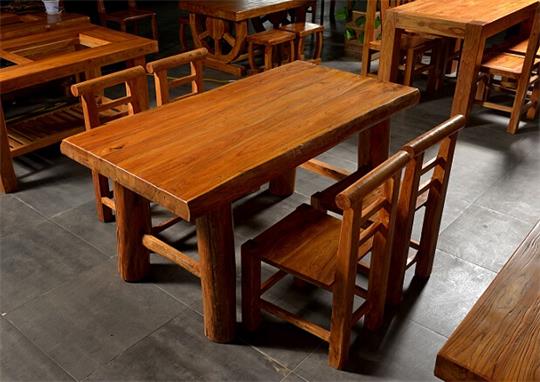 榆木餐桌椅
