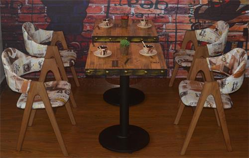 咖啡厅桌椅