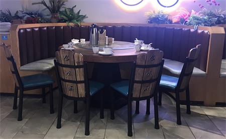 西餐厅桌椅