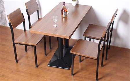 人造板餐厅桌椅