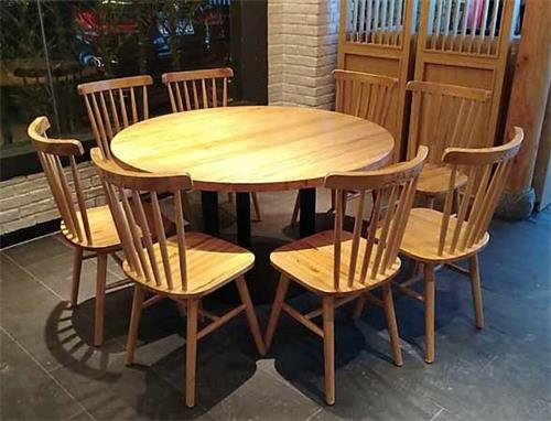 餐厅实木圆形桌椅