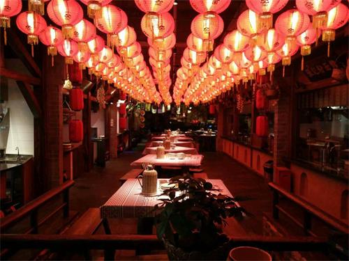 湘菜馆深圳农耕记餐桌椅安装现场
