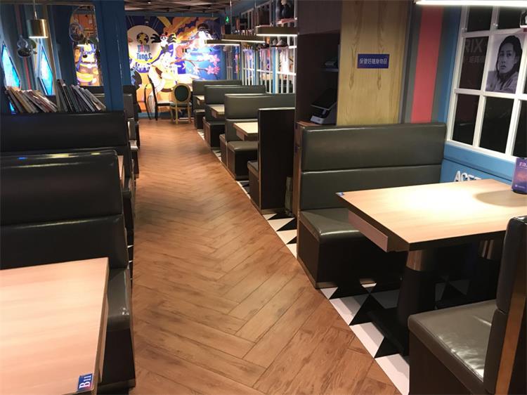 塘潮时尚融合菜系餐厅桌椅展示