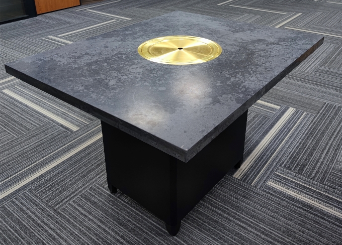 日式烤肉店大理石下排烟炭火烤肉桌