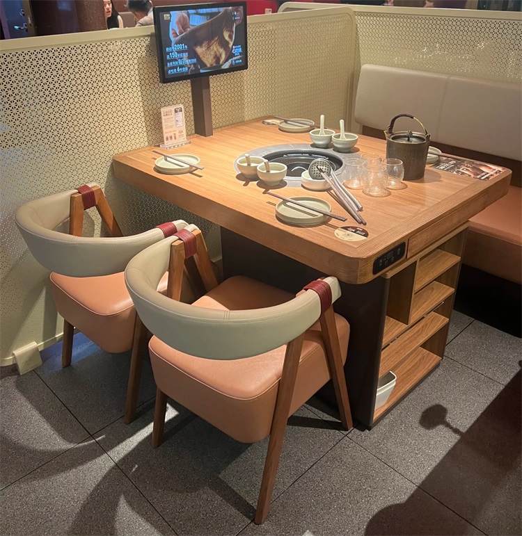 巴奴火锅现代实木火锅桌椅