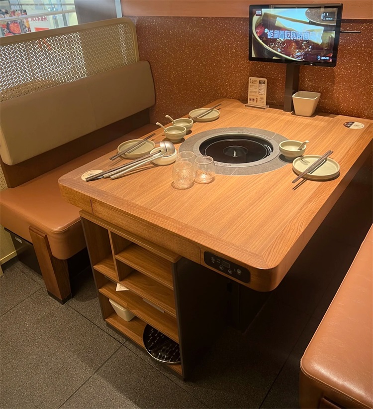 巴奴火锅现代实木火锅桌椅