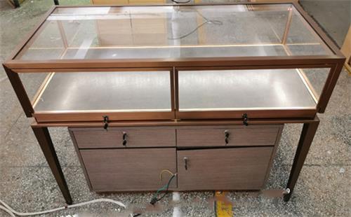 玻璃珠宝展示柜台